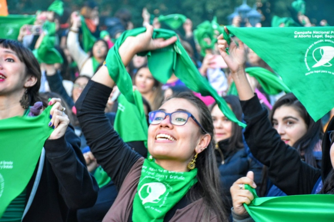 Mendoza se sumó al "pañuelazo verde" para defender la IVE