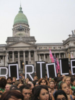 Con el aborto en el centro del debate, Macri se reúne con legisladores oficialistas