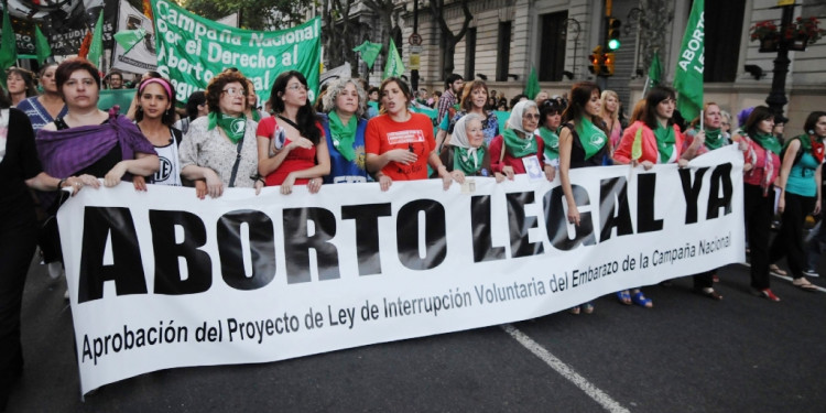 El 17% de las mujeres que se tratan por aborto son menores de 20 años