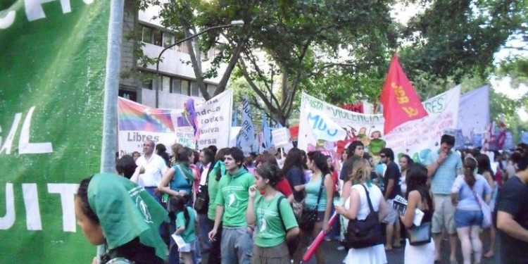 Amplios sectores piden al Gobernador que agilice el protocolo del aborto no punible