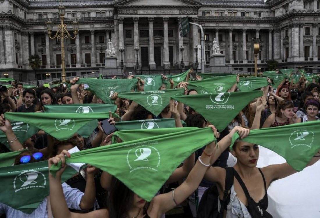 "Vamos a empezar a pagar una deuda de la democracia"