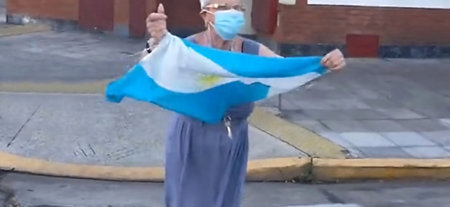 "Abuela Lalalala" y el Mundial que se vive minuto a minuto en las redes  