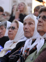  Abuelas de Plaza de Mayo: 45 años de lucha por la identidad, la memoria y la verdad