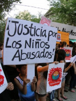 El caso Grassi impulsó cambios en la legislación para niños, niñas y adolescentes víctimas de abuso