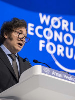 Milei emprende el retorno al país desde Davos tras participar en el Foro Económico Mundial