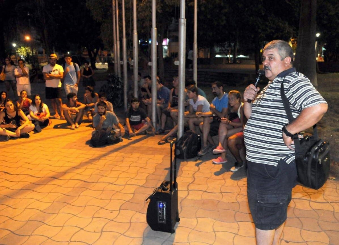 Artistas del Acto Central comenzaron los ensayos "en disconformidad"