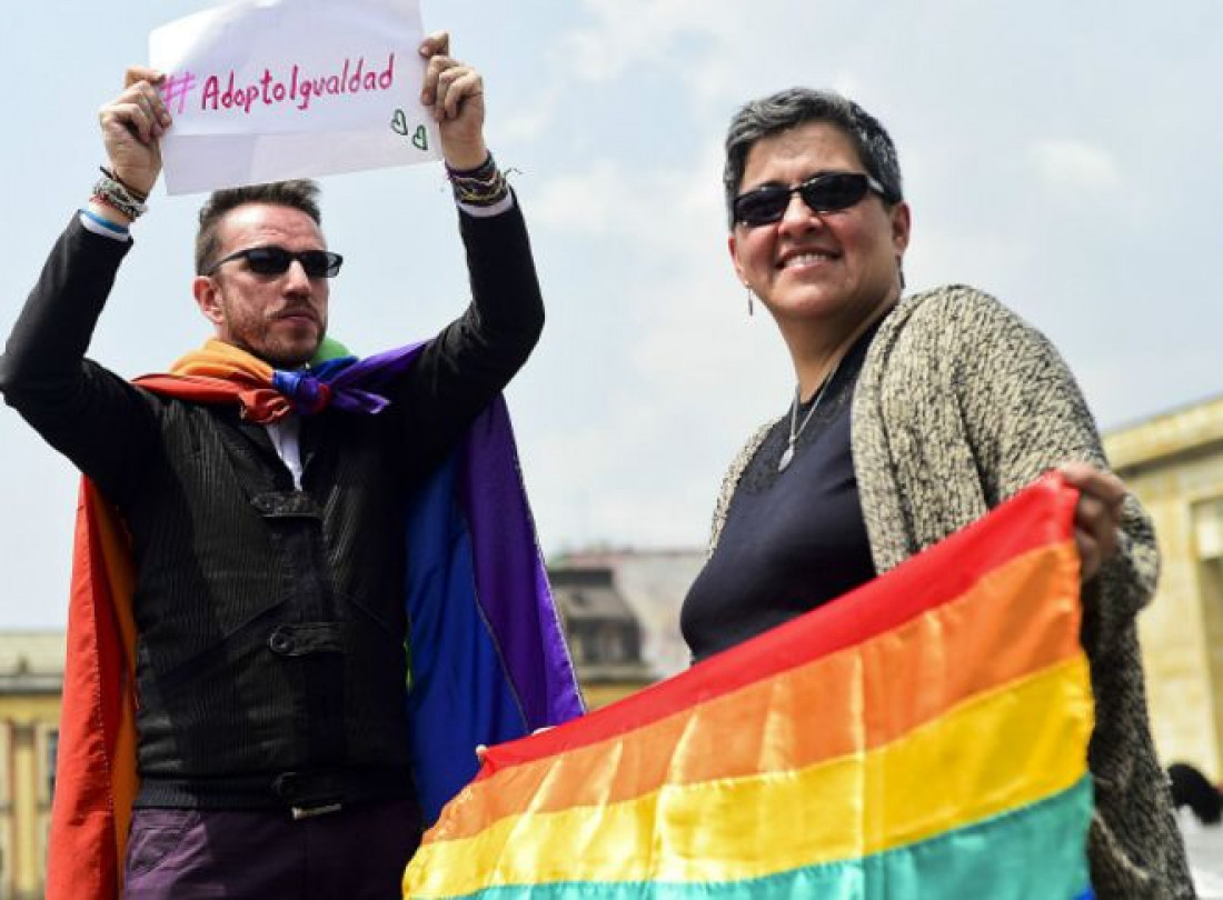 Colombia le dice sí a las adopciones homosexuales