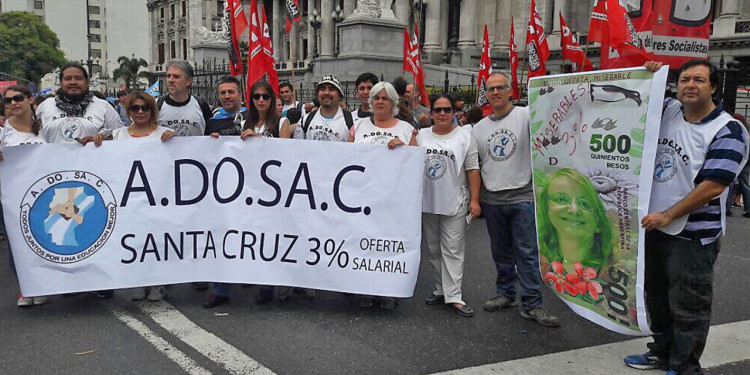 Sin clases en Santa Cruz, los docentes vuelven a negociar en Buenos Aires