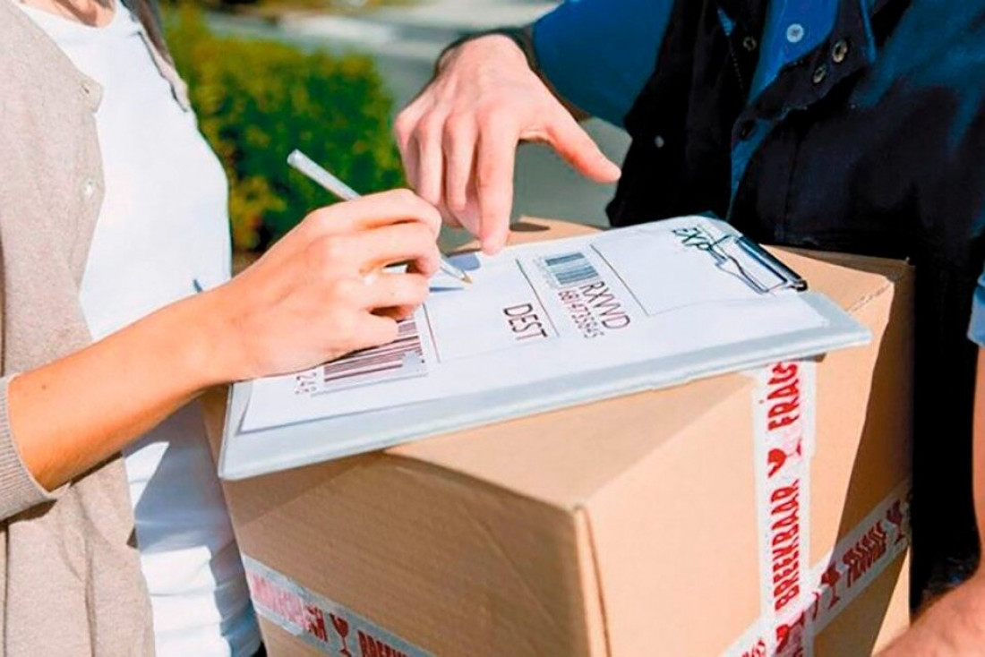 Compras "online" en el exterior: modificaron los criterios para los envíos