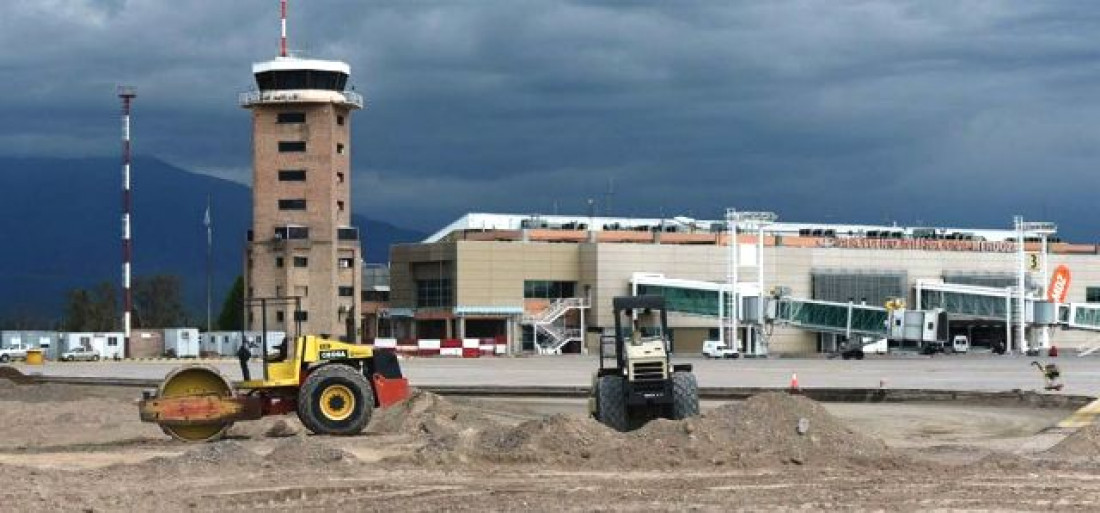 En diciembre reabre el aeropuerto El Plumerillo 