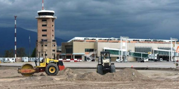 En diciembre reabre el aeropuerto El Plumerillo 