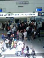 Trastornos en el país por los vuelos cancelados de Aerolíneas Argentinas