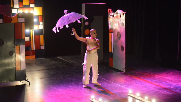 imagen El teatro y los festivales invaden los distritos 