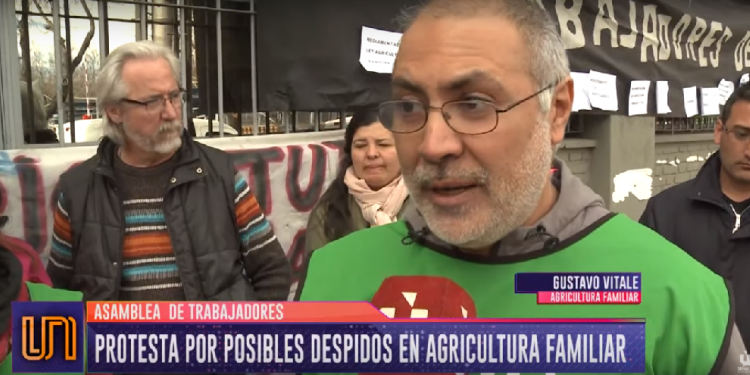 Movilización en Senasa por despidos en Agricultura Familiar