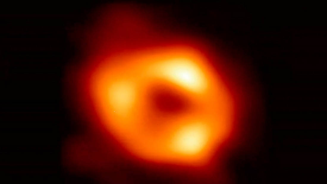 Una foto histórica: así es la primera imagen de un agujero negro en el centro de la Vía Láctea 