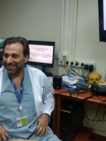 El médico argentino judío que salva vidas sirias