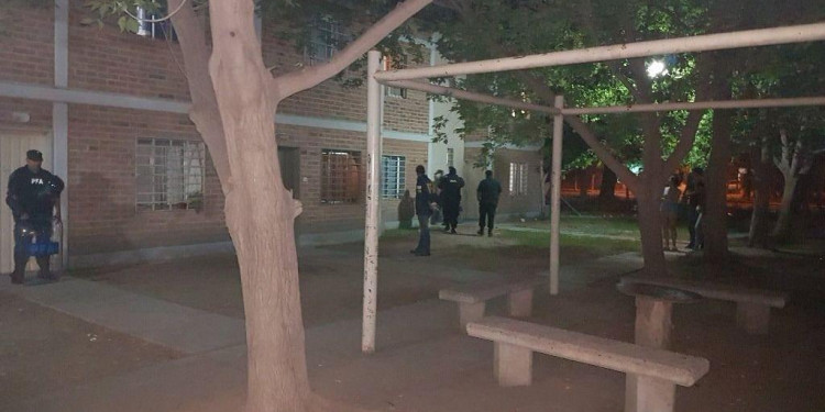 Tensión tras un violento allanamiento en la Universidad del Comahue