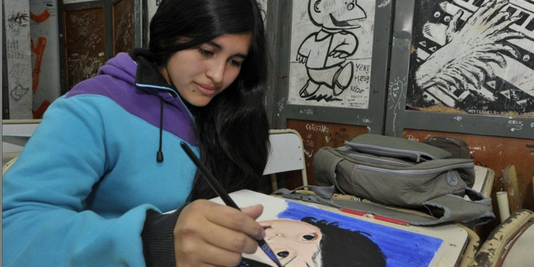 Docentes de arte reclaman su continuidad