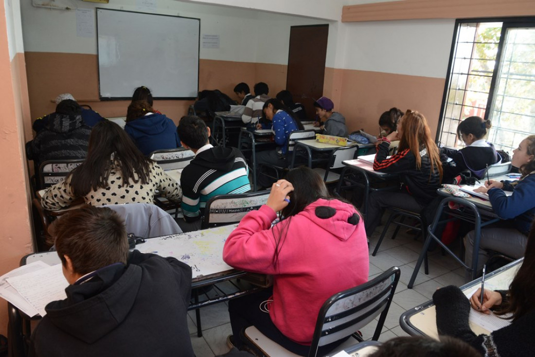 Según el Gobierno, hay clases en las escuelas