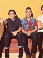 Volemos con los Arctic Monkeys