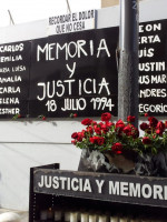 AMIA, a 28 años del atentado: reclamos de justicia y críticas al Gobierno