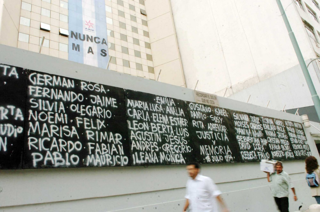 Menem, acusado por encubrimiento, verá el juicio por videoconferencia