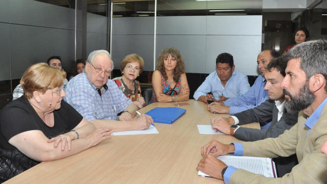 imagen Antes de fin de año, el Gobierno acordó iniciar paritarias