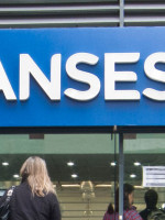Trabajo informal: quienes quieran recibir el refuerzo deberán inscribirse en la página de Anses 