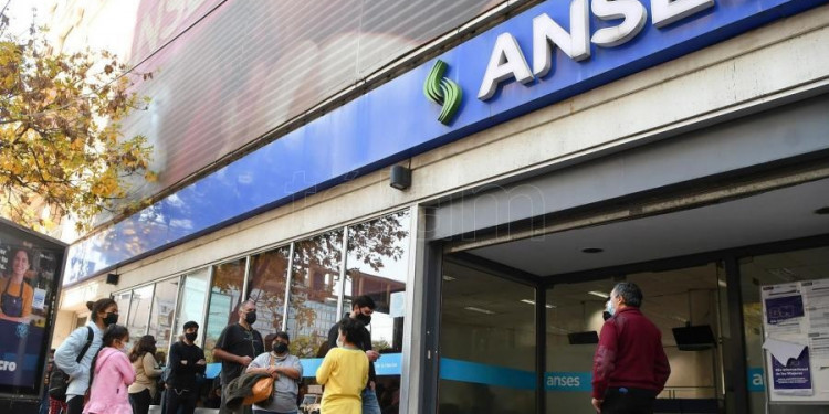 Declaran actividad esencial el trabajo de la Anses