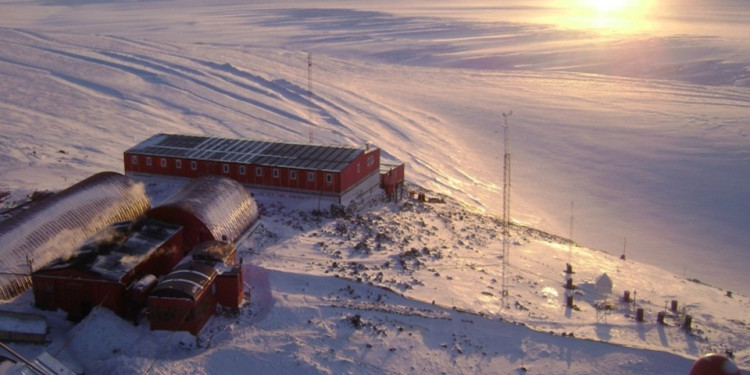 Científicos y militares investigarán cambio climático en la Antártida