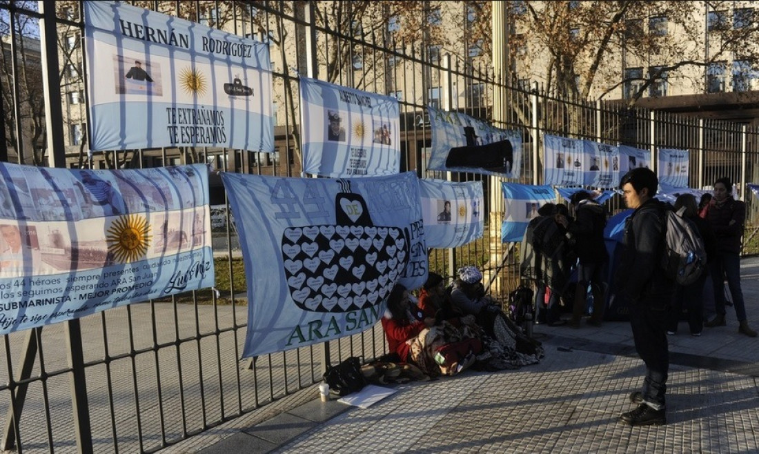 ARA San Juan: familiares acampan para que se retome la búsqueda