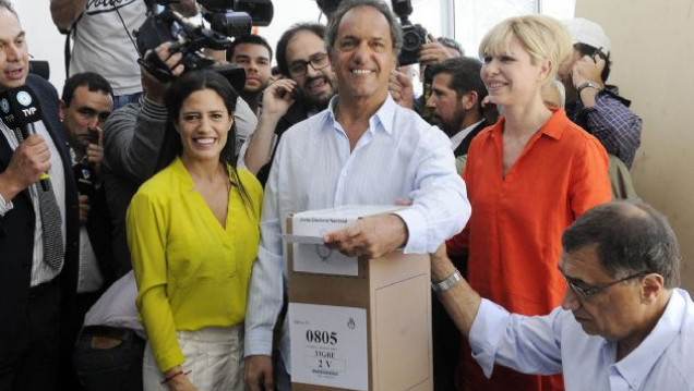 imagen Votó Scioli con "profunda emoción y gratitud" 