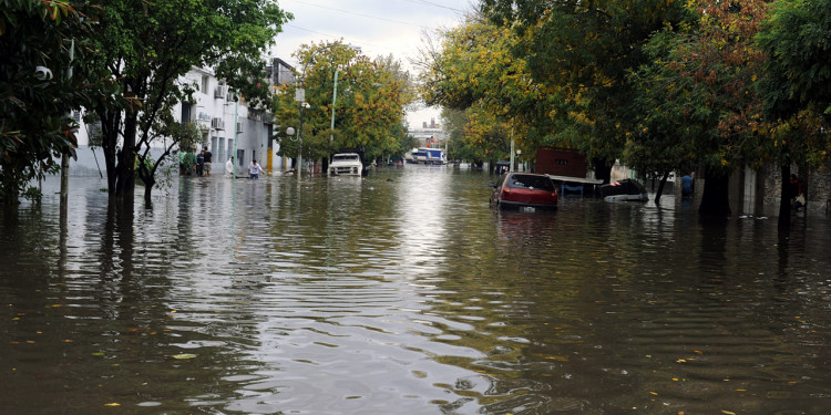 Desde la oposición cargan contra Scioli por las inundaciones en la Provincia