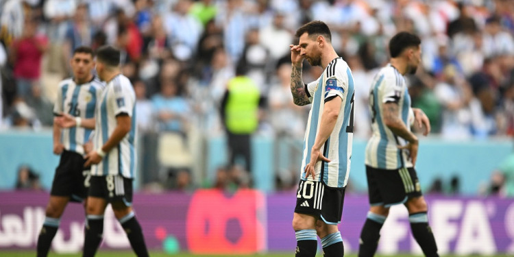 Argentina perdió sorpresivamente con Arabia Saudita en su debut en Qatar
