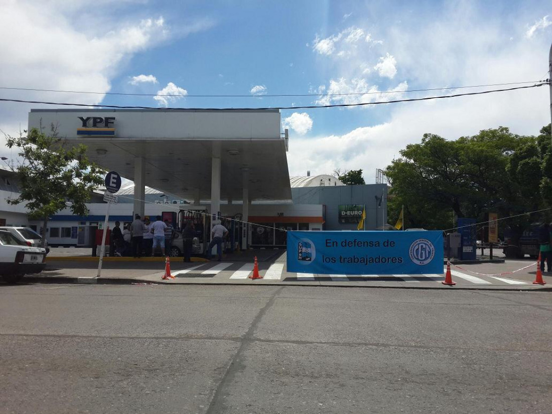 Paro de la CGT: sin estaciones de servicio ni taxis en Mendoza