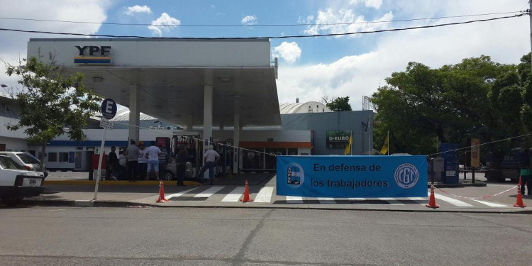 Paro de la CGT: sin estaciones de servicio ni taxis en Mendoza