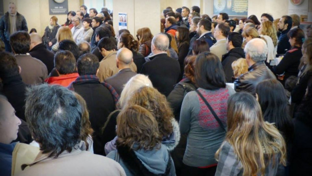 imagen Medidas de fuerza de judiciales interrumpen la atención al público