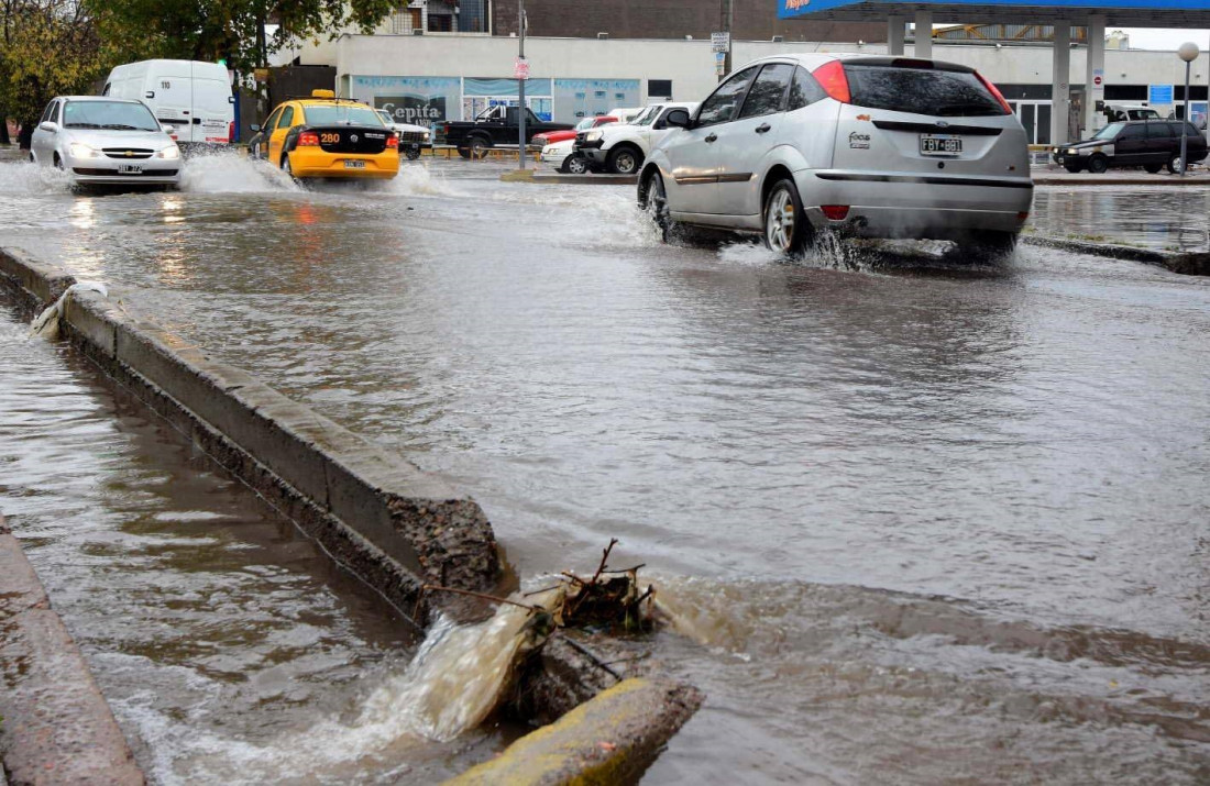 "Mendoza no está preparada para la cantidad de lluvia de los últimos días"