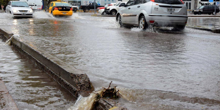 "Mendoza no está preparada para la cantidad de lluvia de los últimos días"