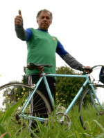 Una travesía en bicicleta por el país es el motor para construir una escuela