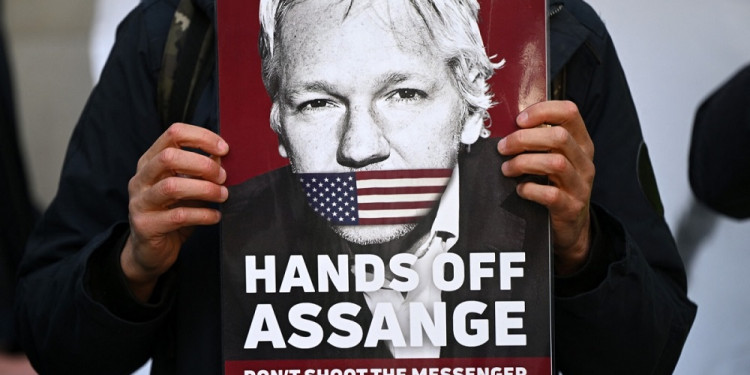 Wikileaks: cinco grandes diarios piden el fin de las acciones judiciales contra Assange