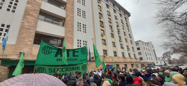 Suarez habló sobre el paro de estatales: ordenó mejorar la propuesta salarial