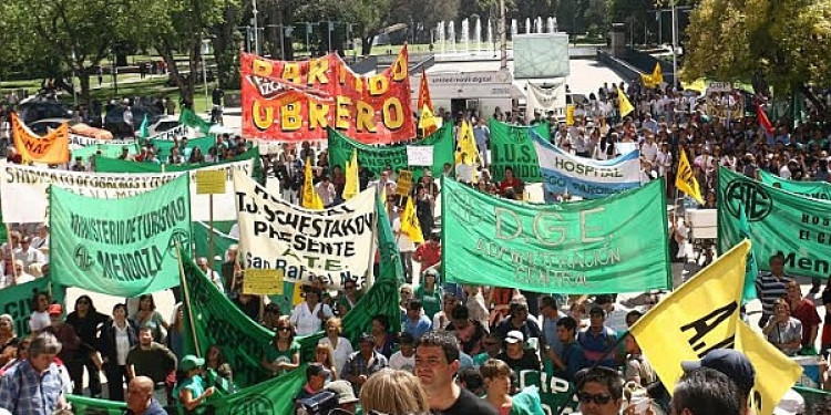  En los hospitales, la atención estará resentida