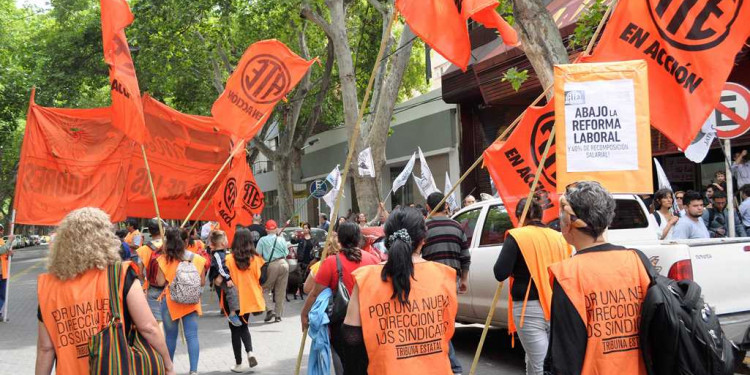 La interna de ATE se coló en la marcha gremial contra las reformas