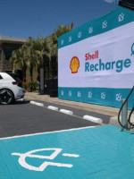 Shell presentó su primer surtidor de carga eléctrica en el país