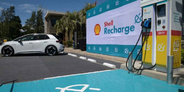 Shell presentó su primer surtidor de carga eléctrica en el país