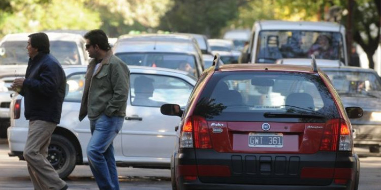 ¿Qué pasa si Fayad logra controlar la entrada de autos al centro?