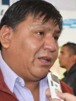 "Ningún pais del mundo resiste un barril a éste precio"