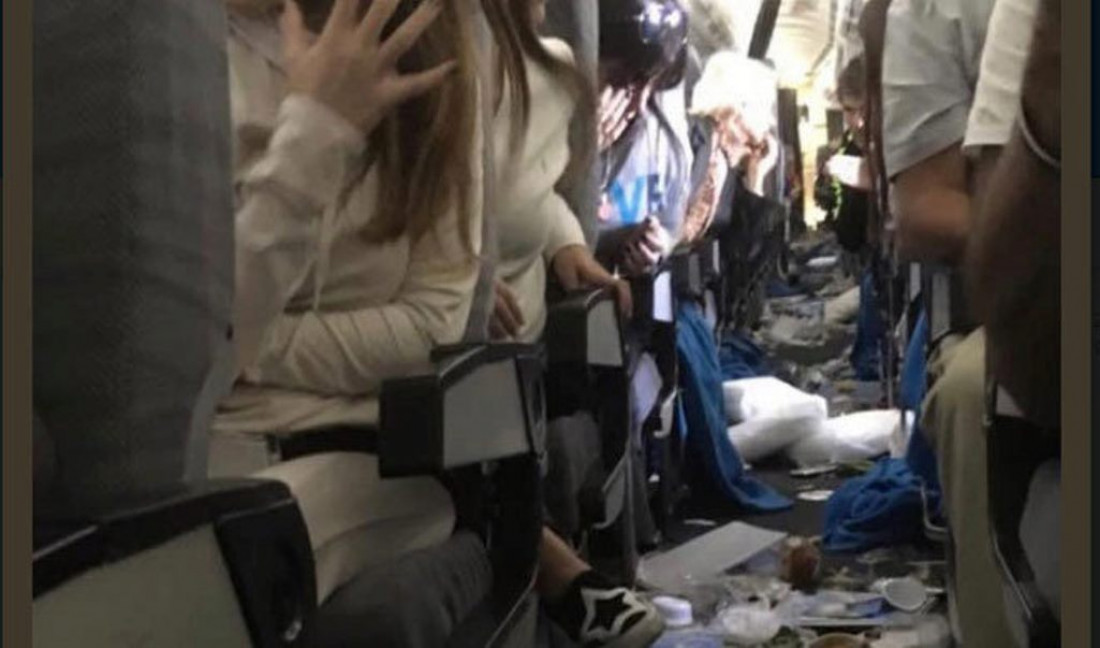 Pánico y 15 heridos en un avión de Aerolíneas Argentinas
