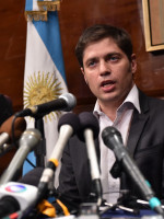 Kicillof desmintió que gane 400 mil pesos como director de YPF